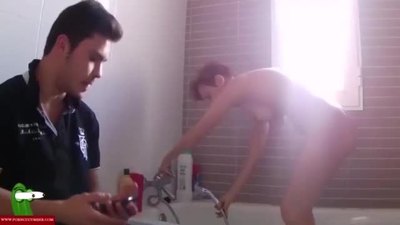 Fucked in the bathtub with his girfriend. san099