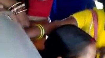Desi housewife groped and rubbed by a lucky chap in bus...she enjoyed it without moving
